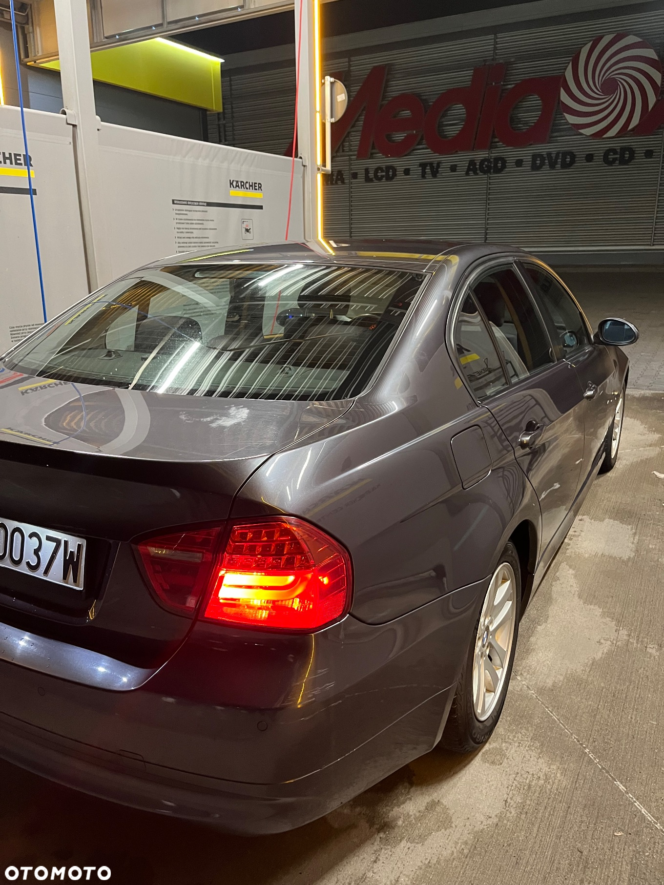 BMW Seria 3 318i - 8