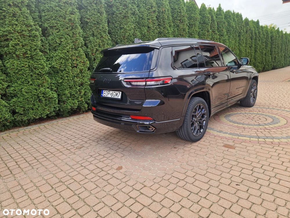 Jeep Grand Cherokee - 19