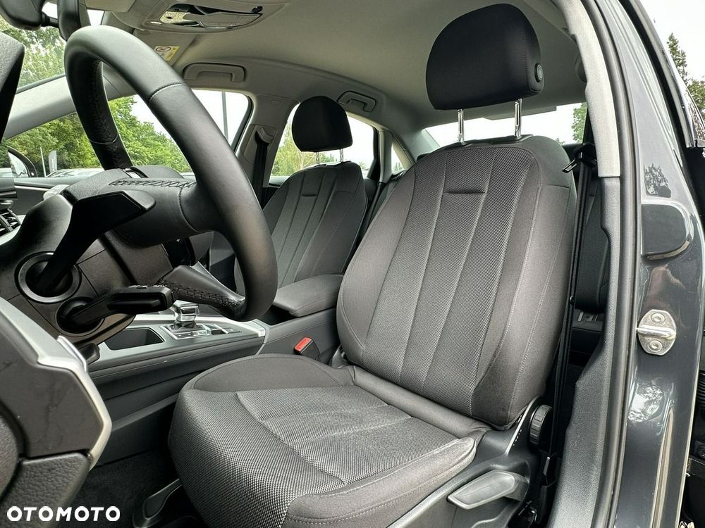 Audi A4 Limousine - 13