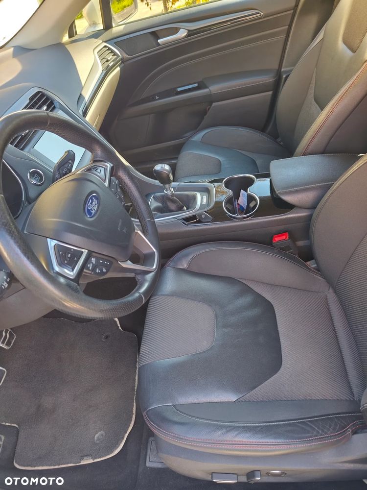 Ford Mondeo 2.0 TDCi Titanium - 17