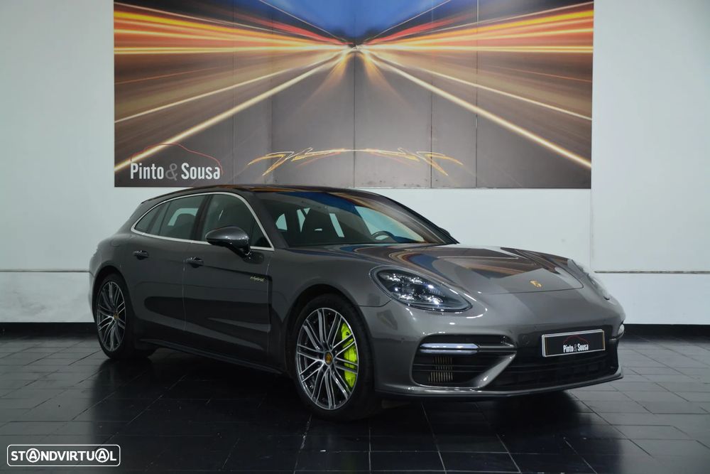 Porsche Panamera Sport Turismo Turbo S E-Hybrid - 4