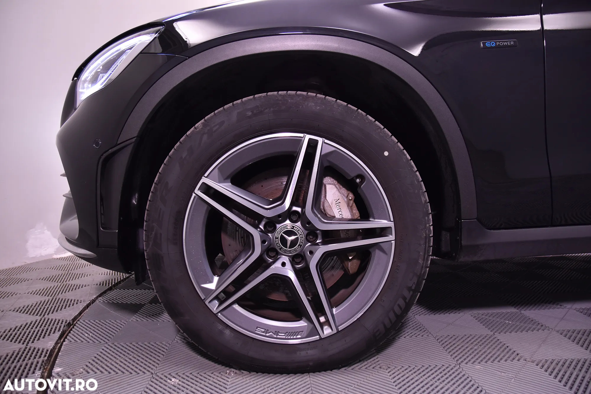 Mercedes-Benz GLC - 13