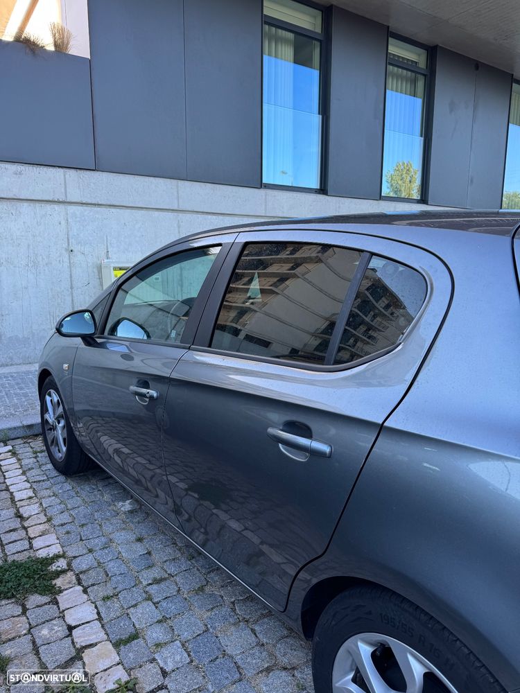 Opel Corsa 1.2 120 Anos - 9
