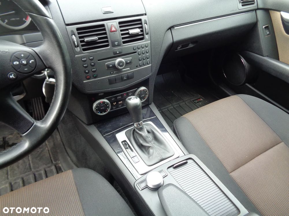 Mercedes-Benz Klasa C 200 CDI DPF Automatik Elegance - 11