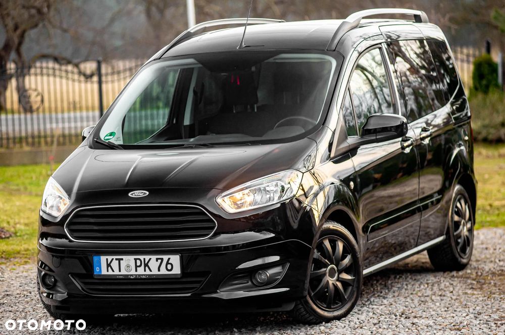 Ford Tourneo Courier 1.0 EcoBoost S&S Titanium - 4