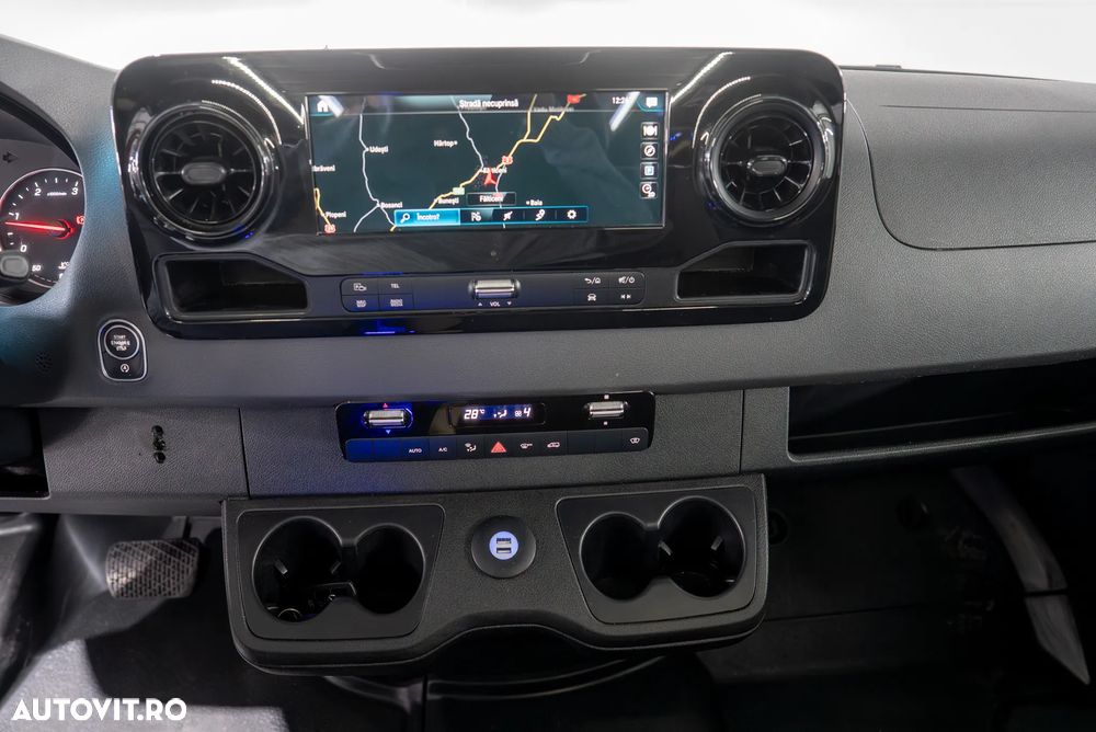 Mercedes-Benz Sprinter - 8