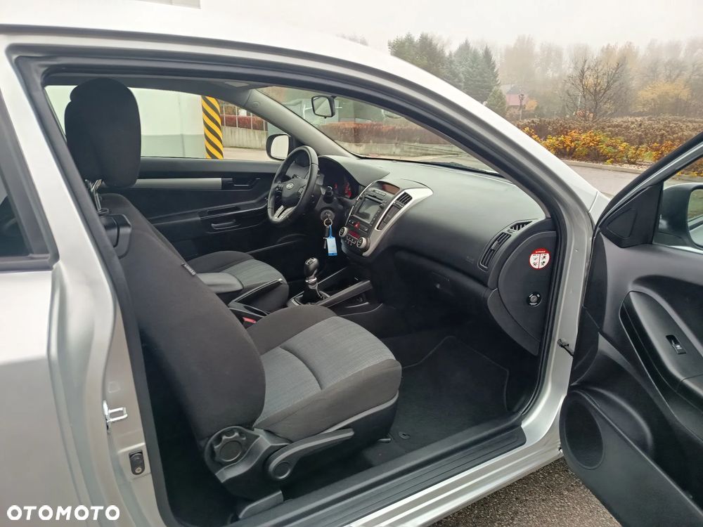 Kia Ceed 1.6 CVVT Spirit - 28
