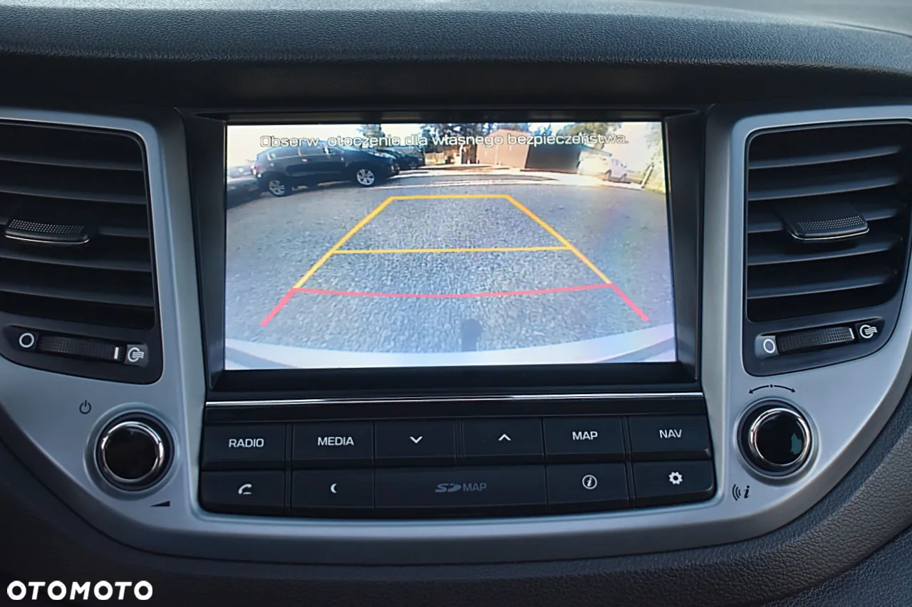 Hyundai Tucson 1.7 CRDI BlueDrive Style 2WD - 32