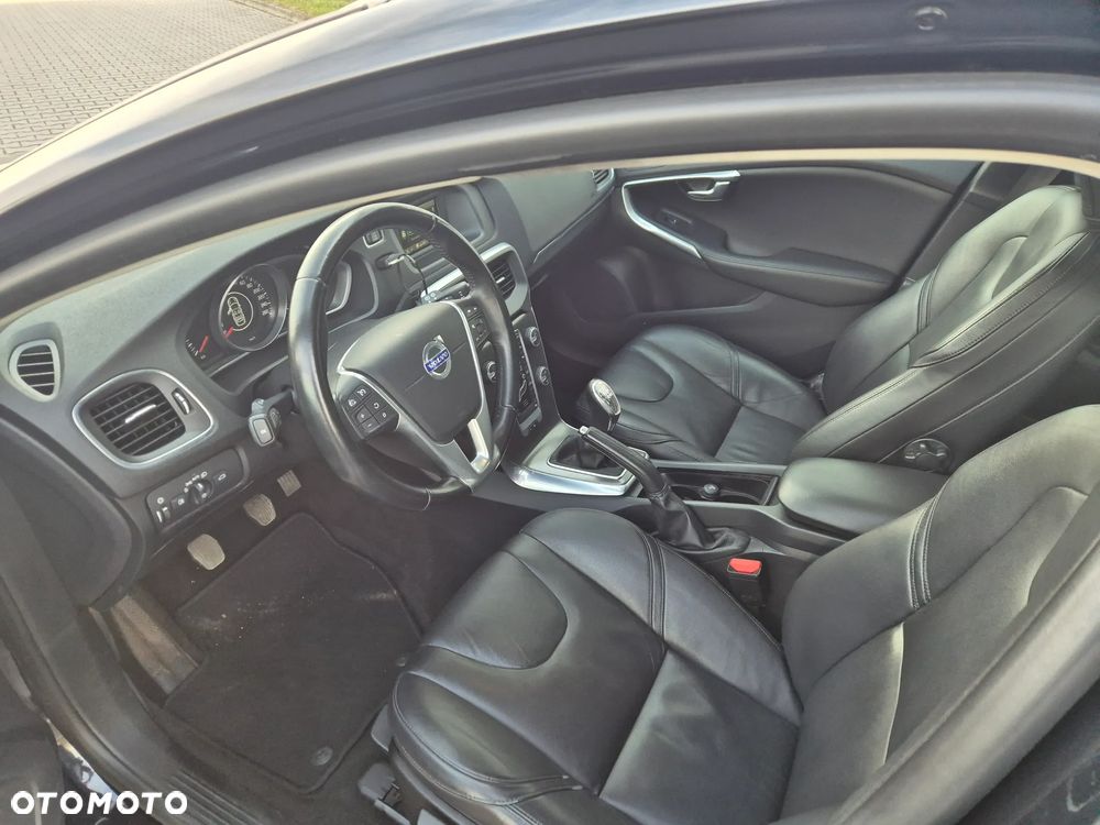 Volvo V40 T3 Kinetic - 9