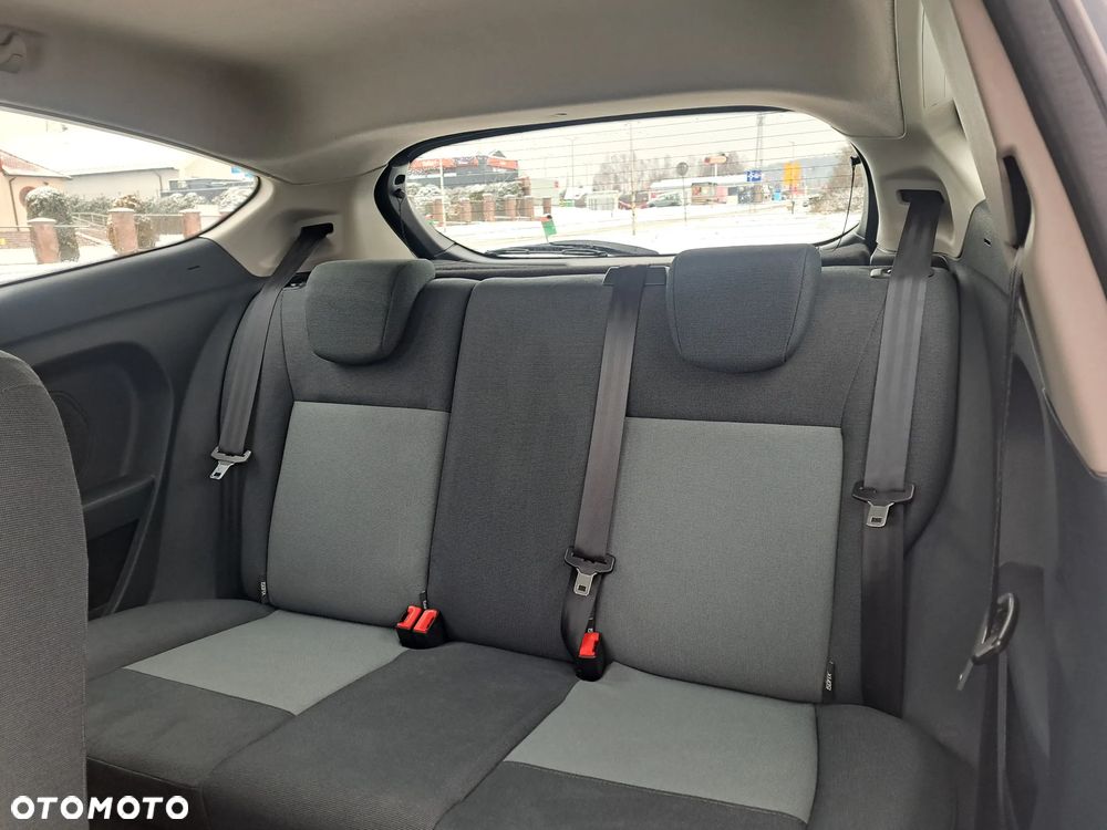 Ford Fiesta 1.25 Trend Edition - 36