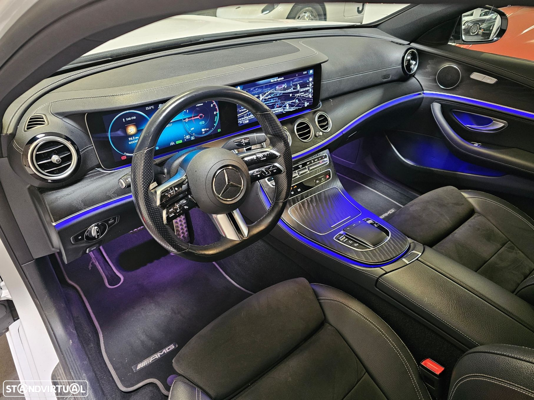 Mercedes-Benz E 300 de T 9G-TRONIC AMG Line - 11