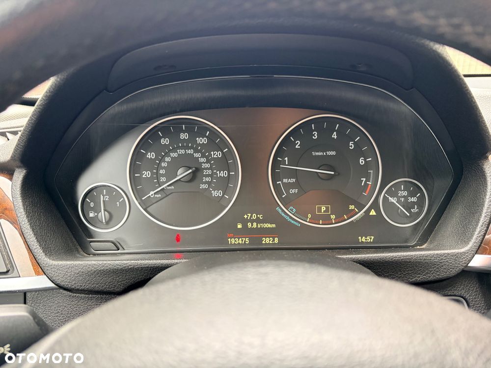 BMW Seria 3 328i xDrive Luxury Line - 15