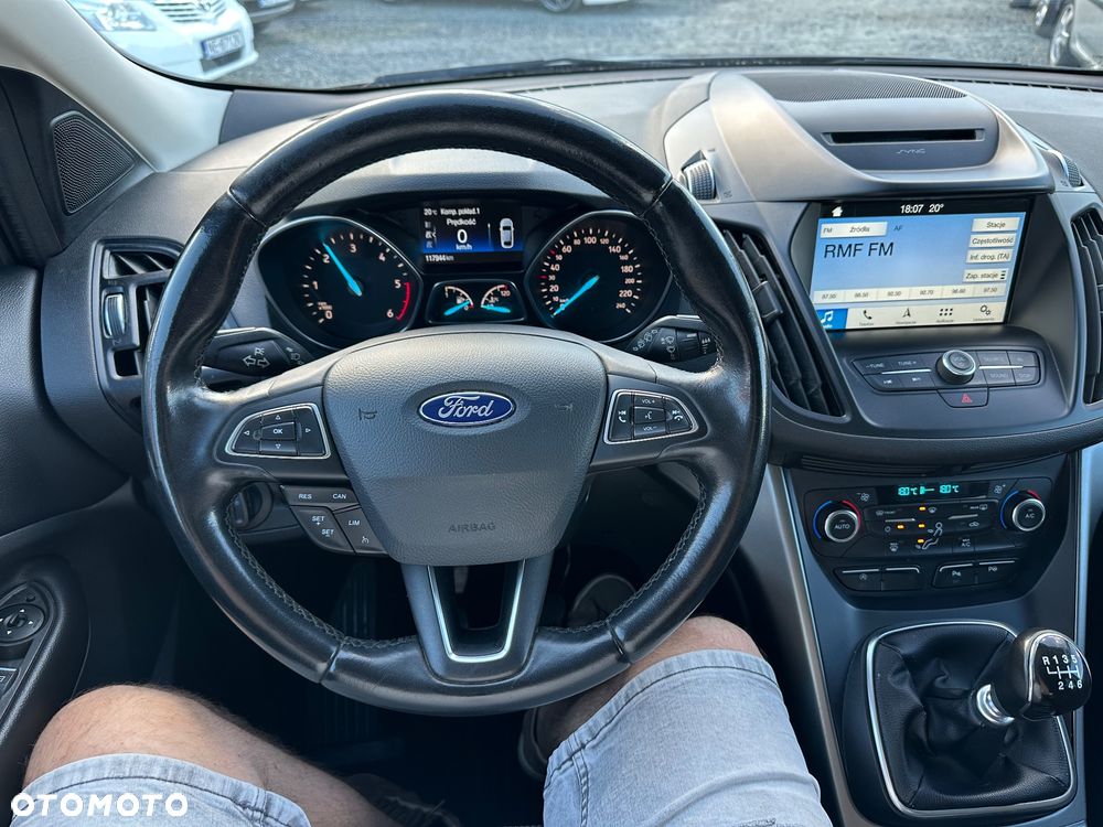 Ford Kuga 2.0 TDCi 4x2 Titanium - 27