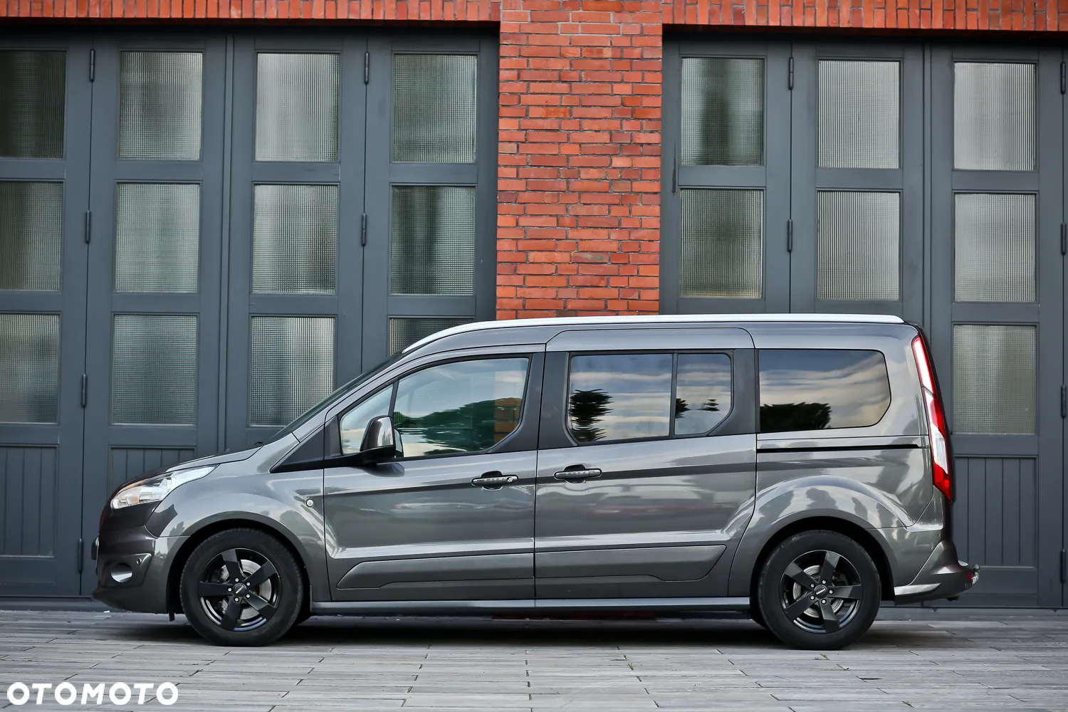 Ford Tourneo Connect Grand - 10