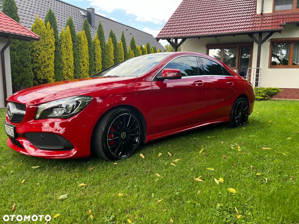 Mercedes-Benz CLA 180 AMG Line - 16