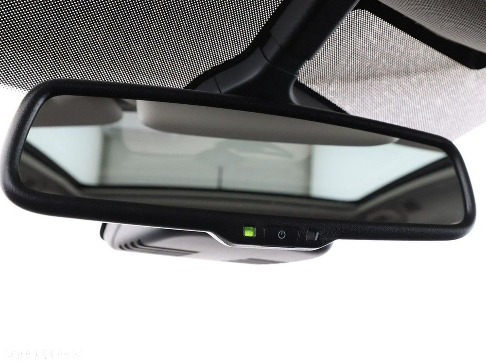 Nissan Qashqai 1.6 DCi Xtronic TEKNA - 35