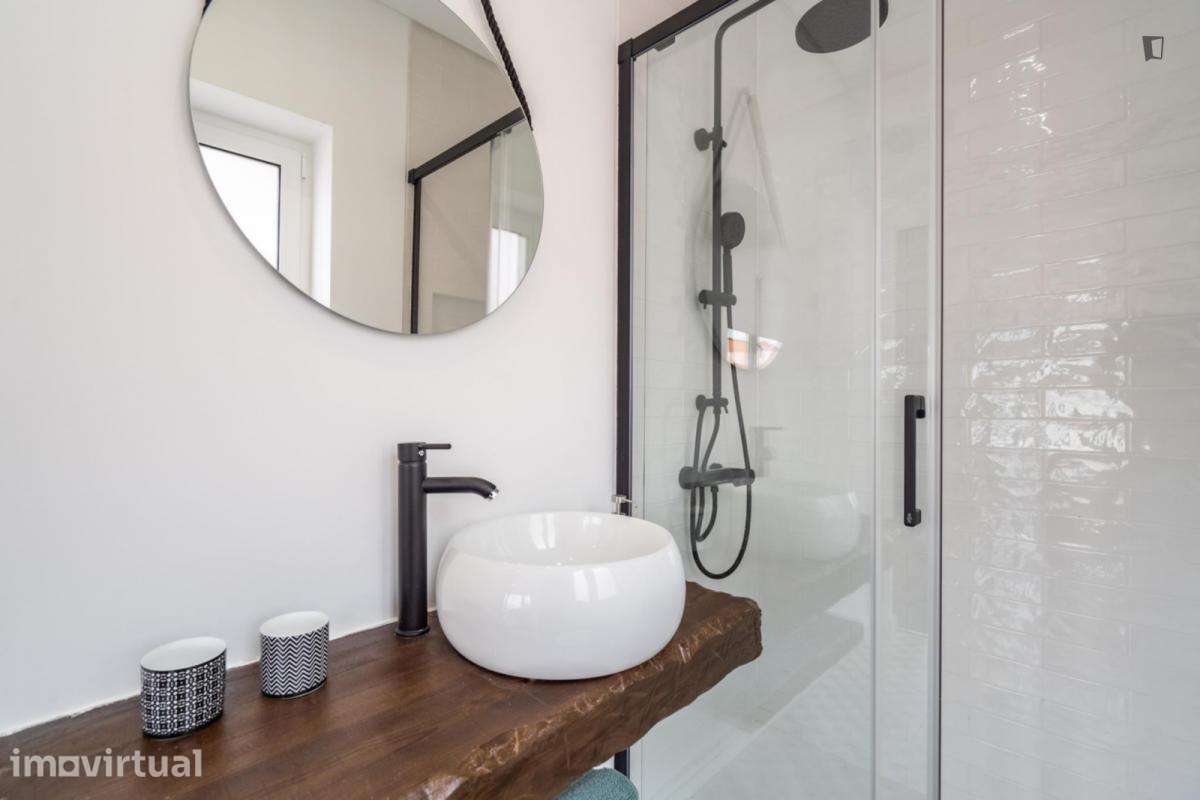 Apartamento com 2 quartos - localizado em Campo de Ourique Lisbon - Grande imagem: 2/23