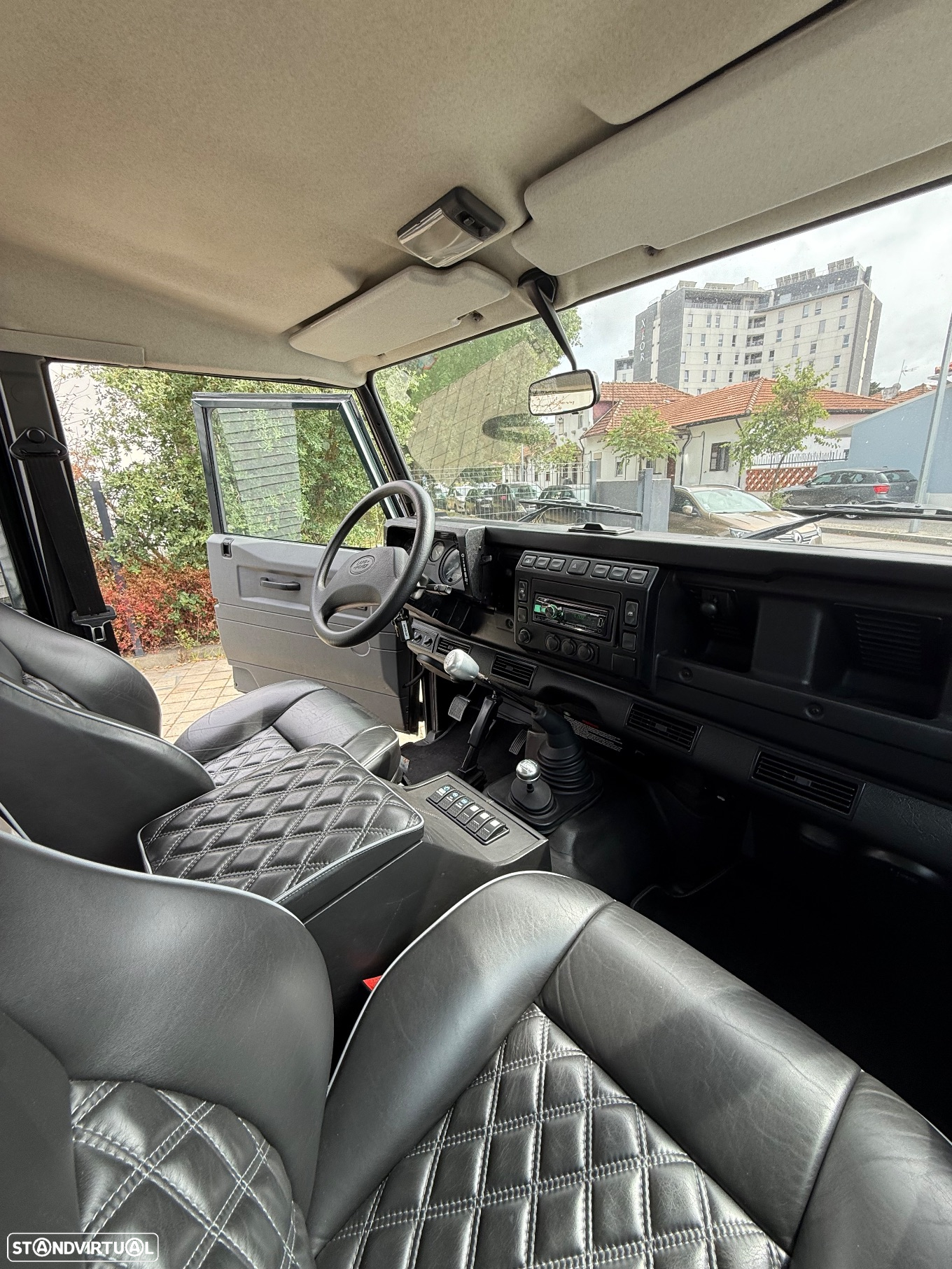 Land Rover Defender 130 CD 2.5 Td5 S - 29