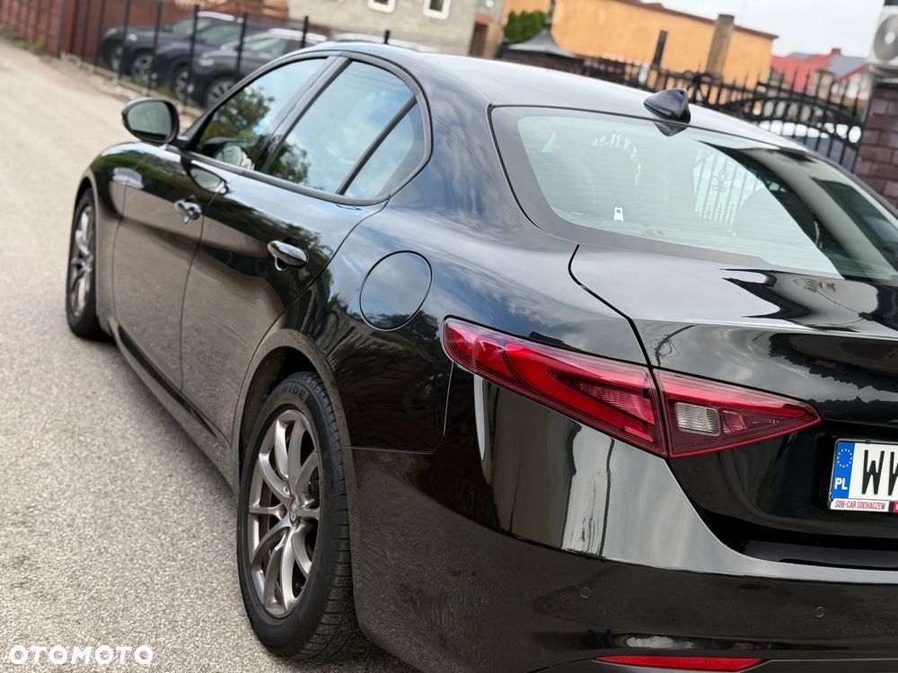 Alfa Romeo Giulia 2.2 D Turbo - 39
