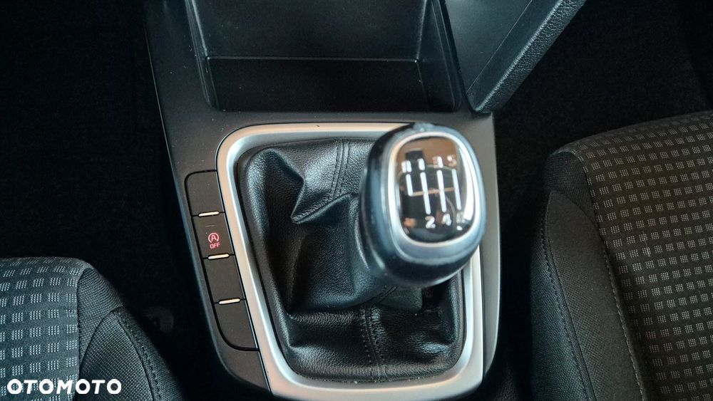 Kia Ceed 1.4 L Business Line - 18