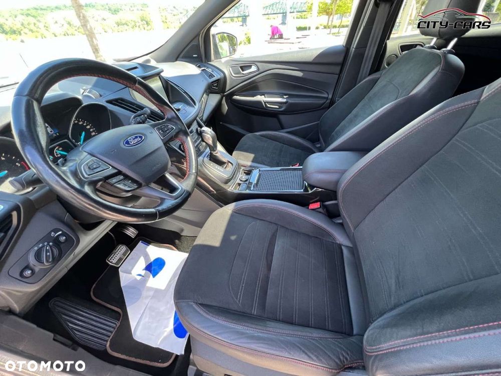 Ford Kuga - 16