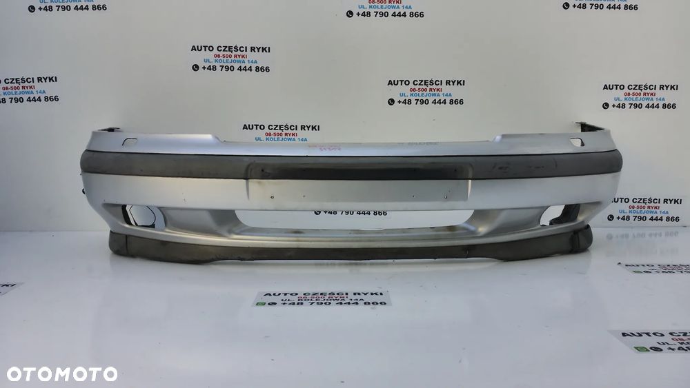 Volvo V40 S40  Zderzak Przód - 1