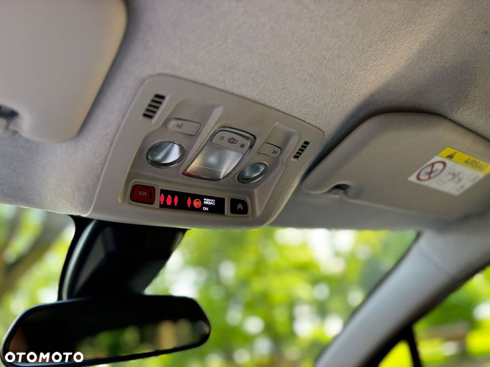 Citroën C3 Pure Tech 110 S&S EAT6 SHINE - 23