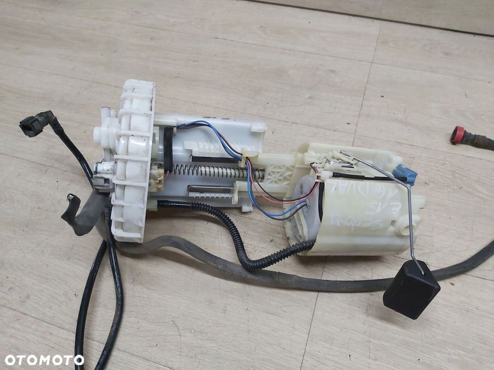 Toyota Corolla E15 pompa paliwa 1,6 dual vvti pływak kosz - 3