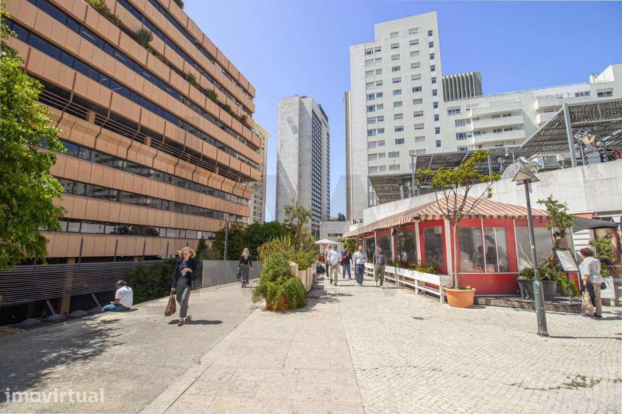 ARRENDAMENTO - T2 no Saldanha Residence com lugar de estacionamento - Grande imagem: 2/26