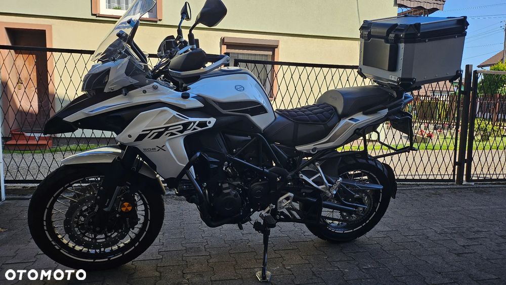Benelli TRK 502X - 10