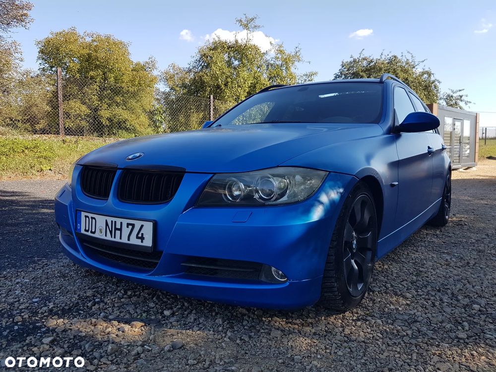 BMW Seria 3 325xi Touring - 1