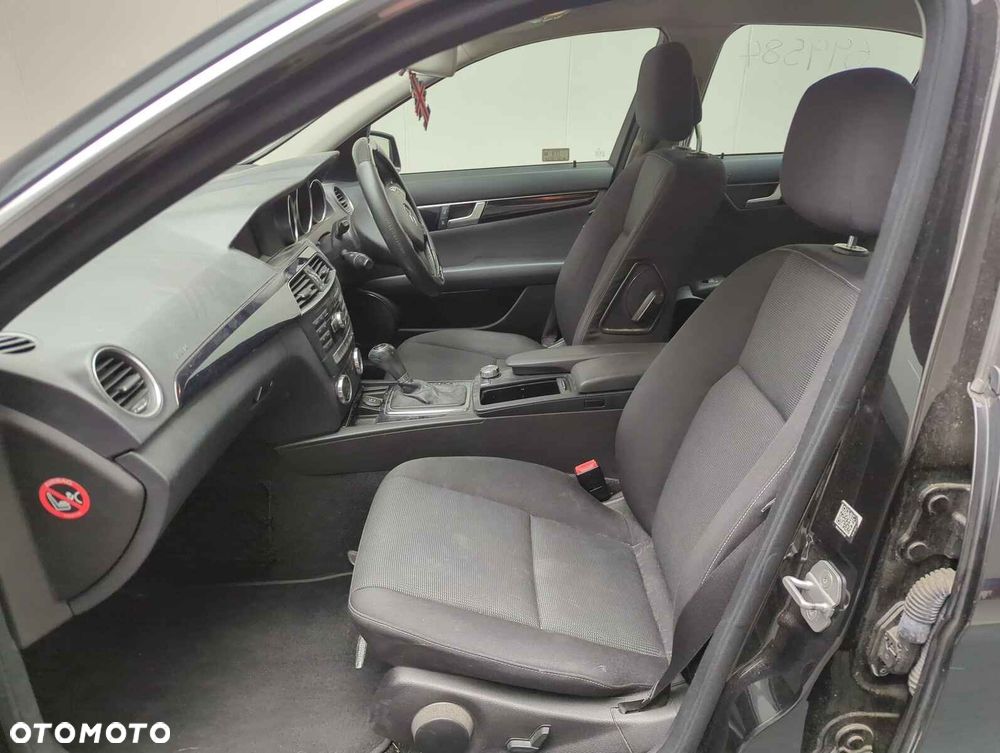 Mercedes-Benz Klasa C 220 CDI DPF (BlueEFFICIENCY) 7G-TRONIC - 7