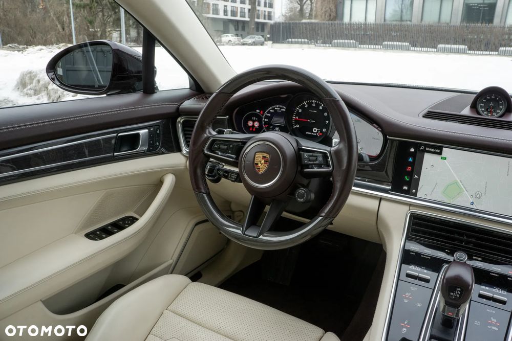 Porsche Panamera 4 Platinum Edition - 21