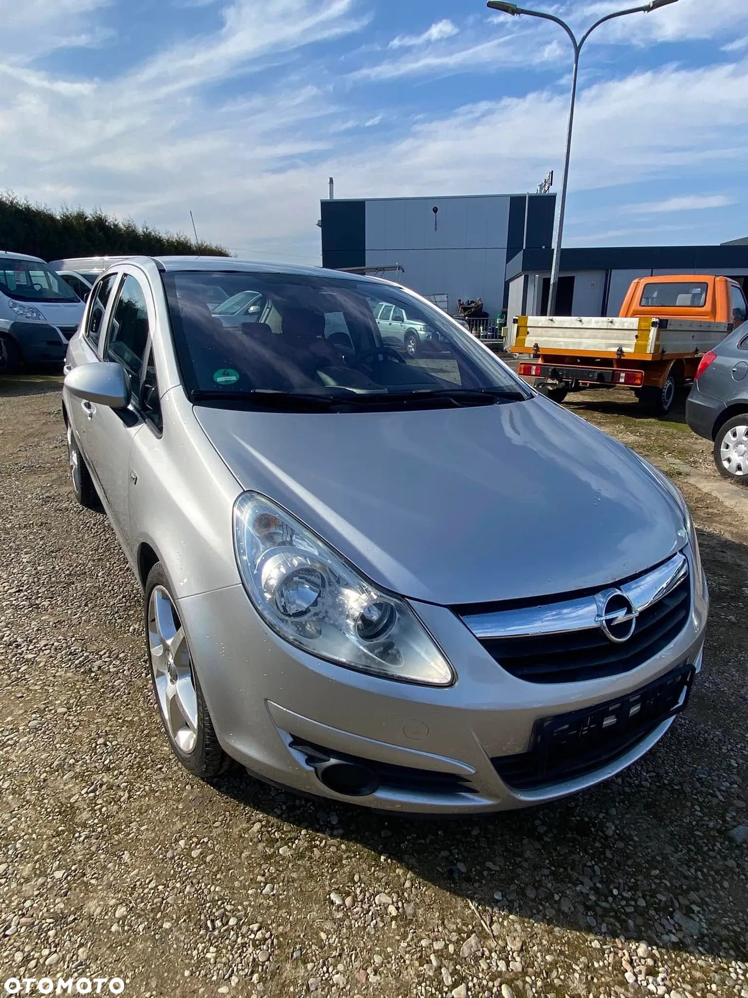 Opel Corsa - 1