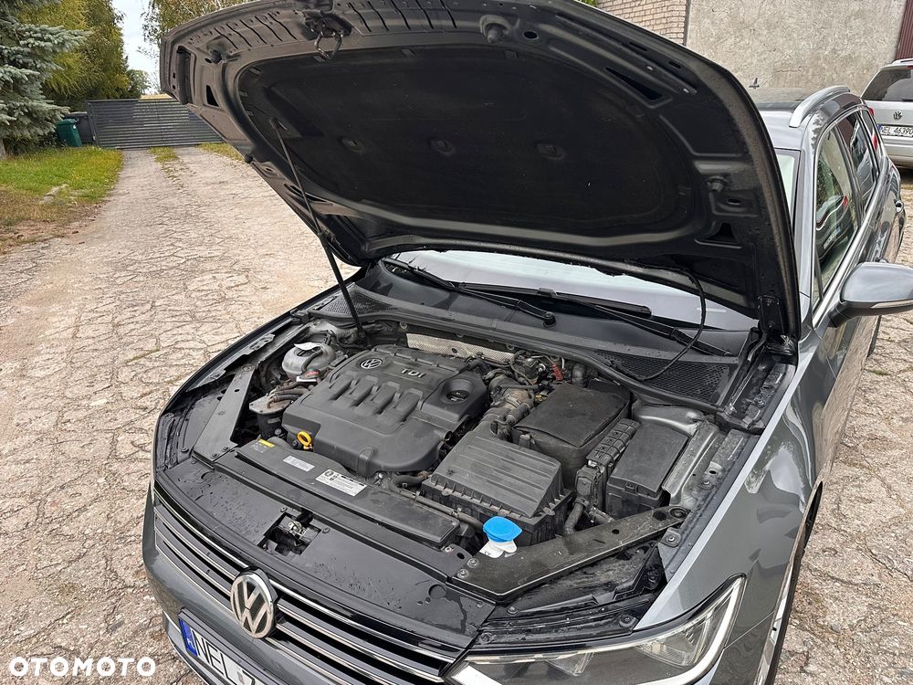 Volkswagen Passat - 33