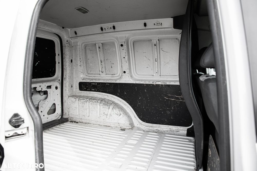 Volkswagen Caddy - 9