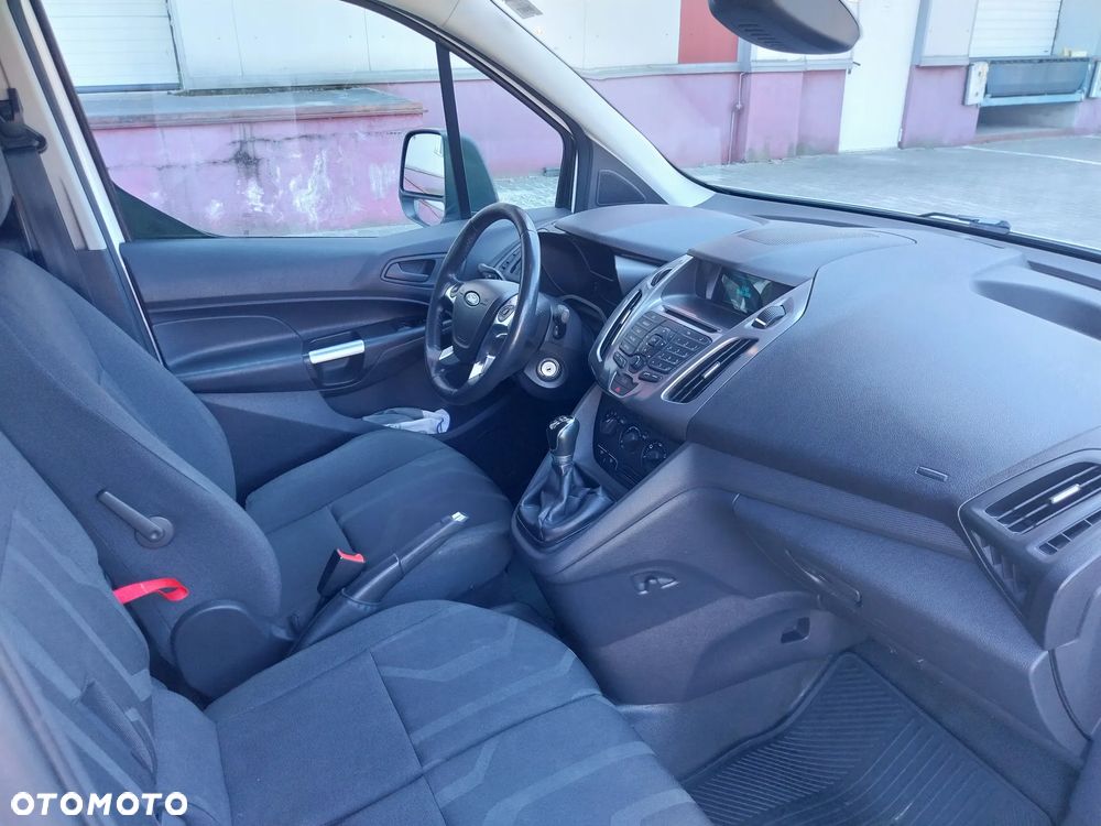 Ford Transit Connect - 12