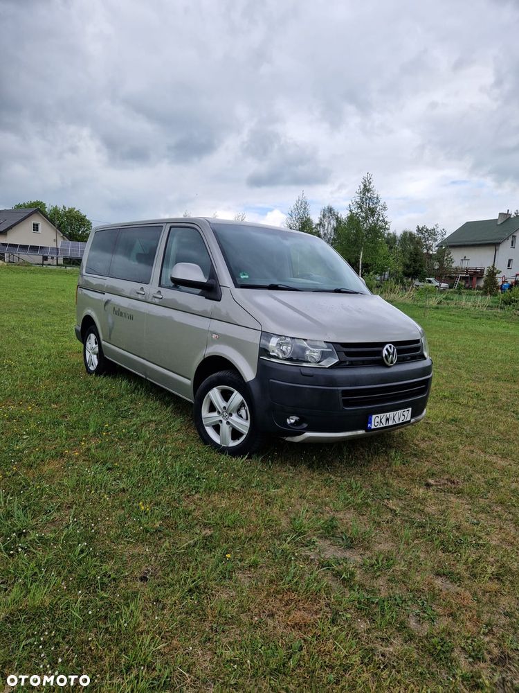 Volkswagen Multivan - 2