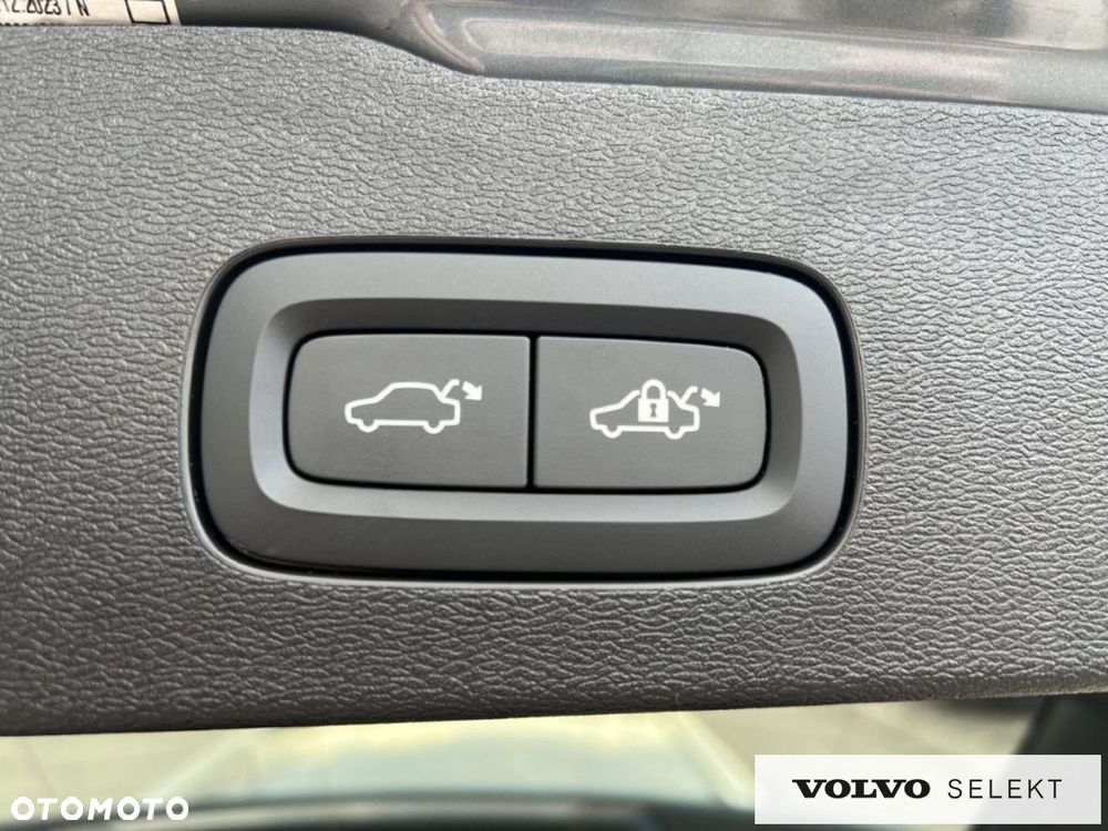 Volvo V60 Cross Country - 30