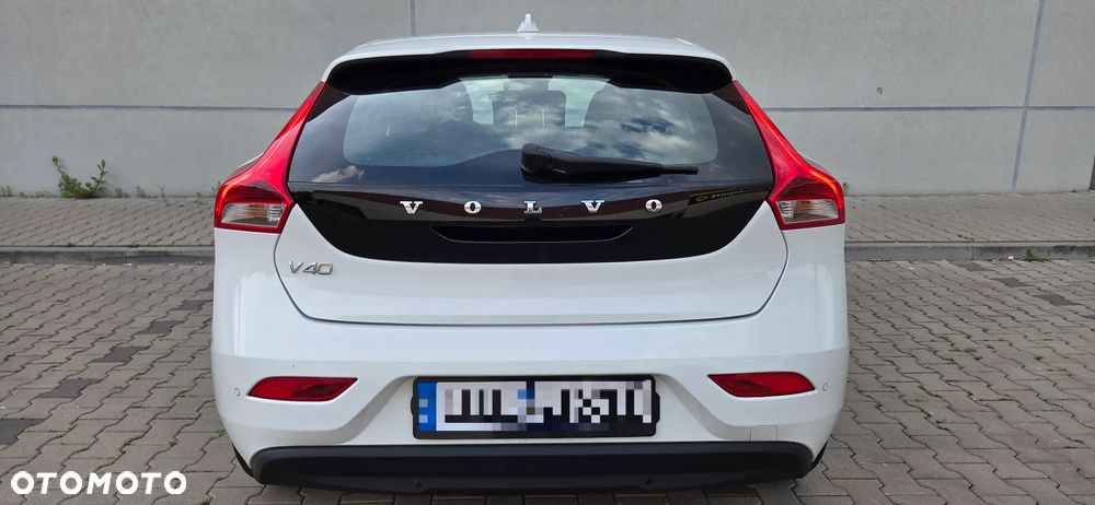 Volvo V40 - 8