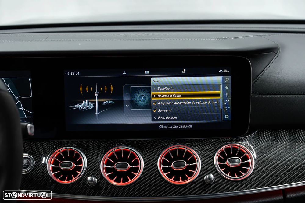 Mercedes-Benz E 63 AMG S 4-Matic+ - 51