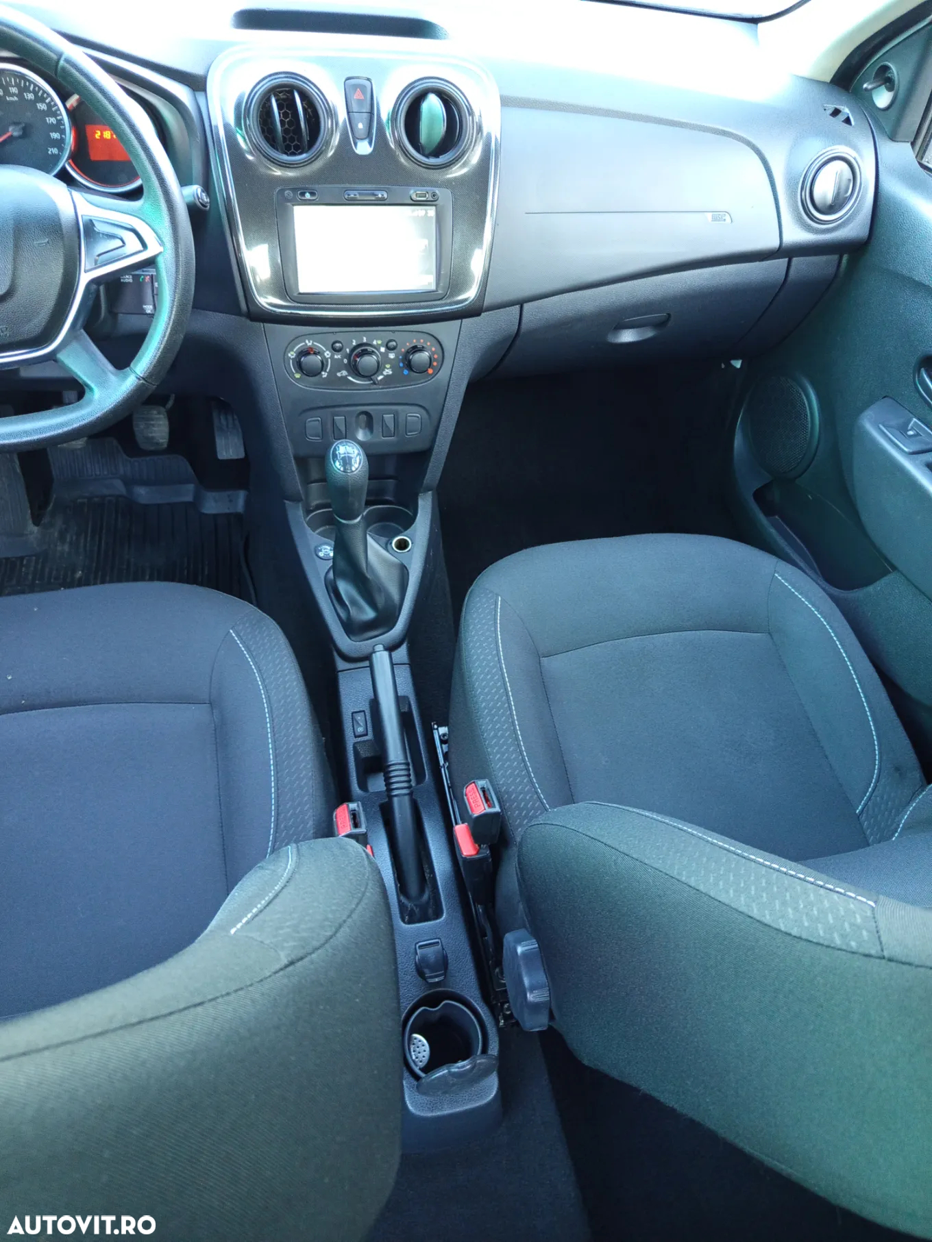 Dacia Logan ECO-G 100 Essential - 3