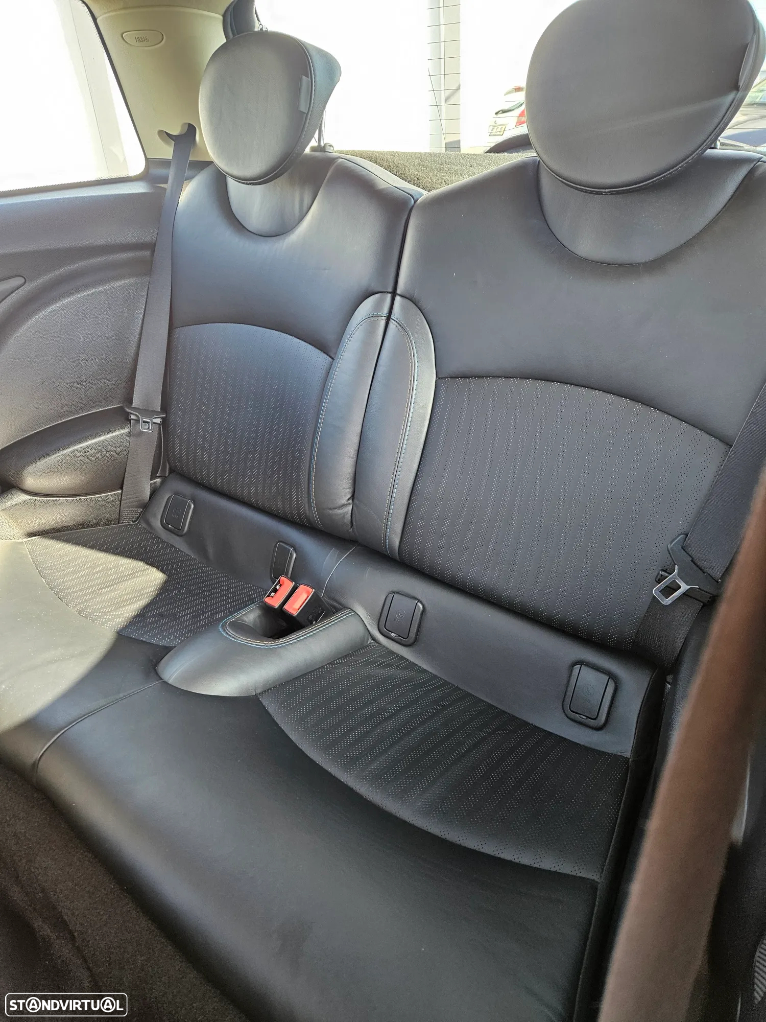 MINI 3 Portas Cooper D Bayswater - 12