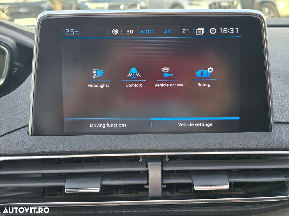 Peugeot 3008 - 23