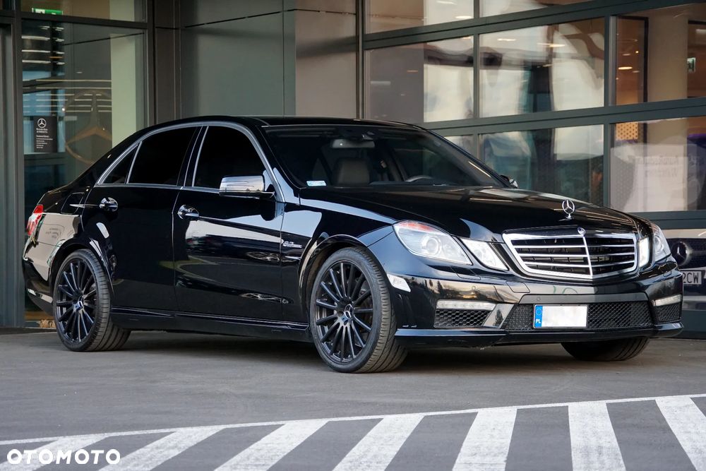 Mercedes-Benz Klasa E 63 AMG AMG Speedshift 7G-MCT - 9