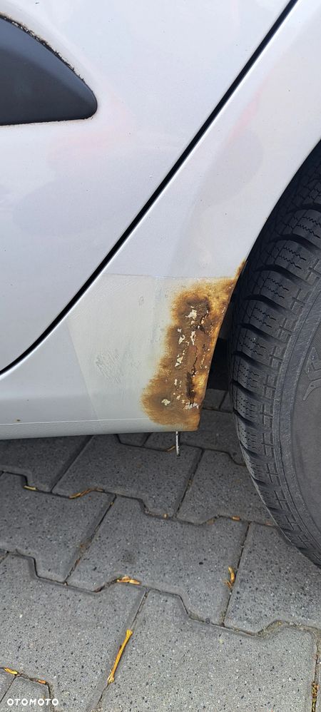 Hyundai i10 1.1 Base - 18