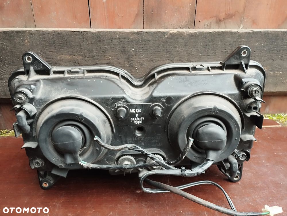 Honda Varadero 1000 XL 1000 SD01 reflektor lampa przód - 6