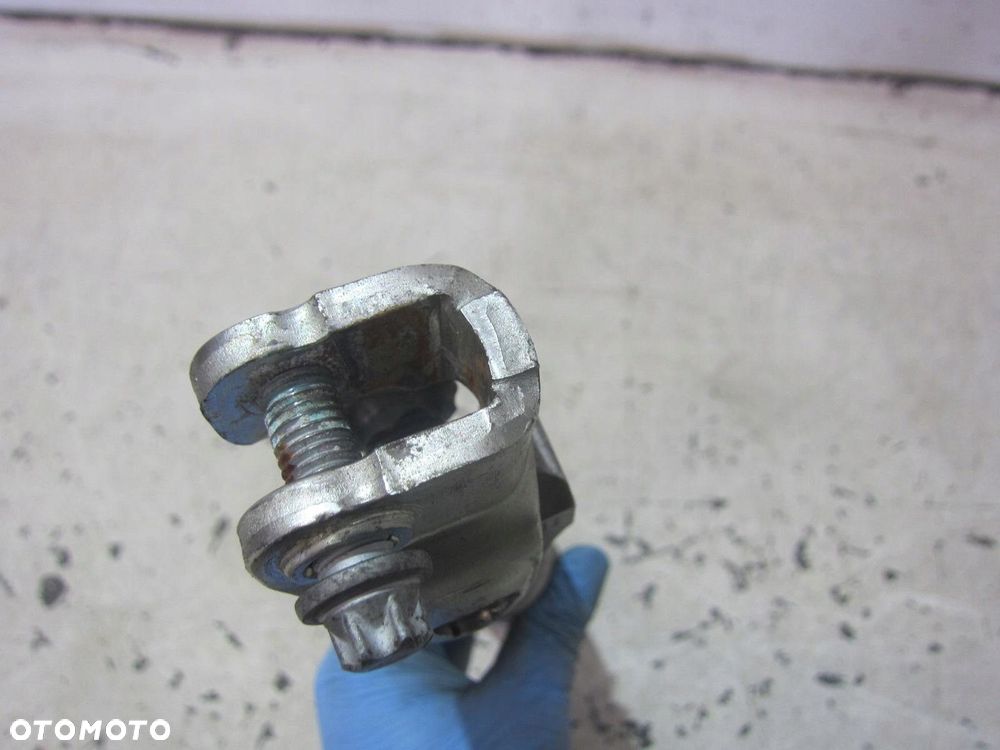 BMW X1 F48 B46 F39 WAŁEK KOLUMNY KIEROWNICZEJ KRZYŻAK 32306865653 6865653 - 6