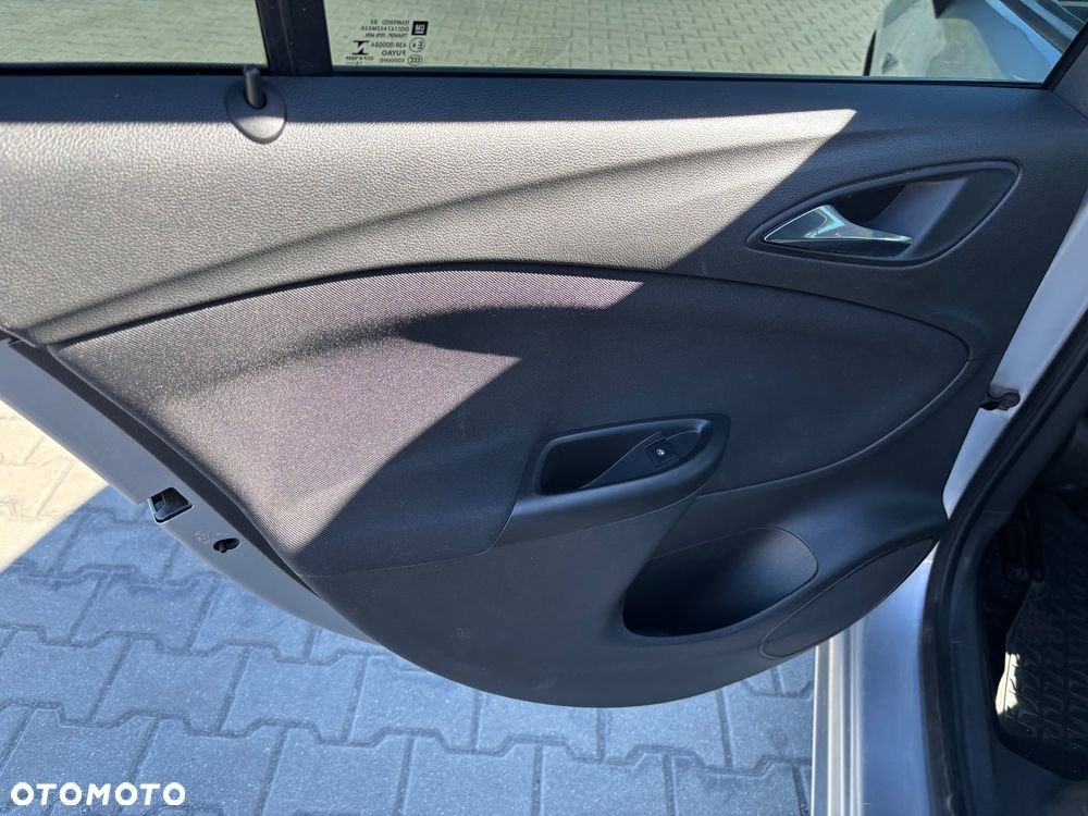 Opel Astra 1.6 CDTI Dynamic - 5