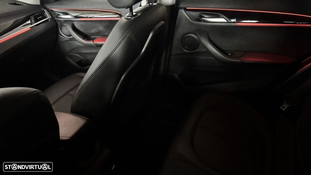 BMW X1 16 d sDrive Line xLine - 32